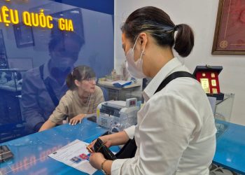 Vàng và USD cùng giảm giá